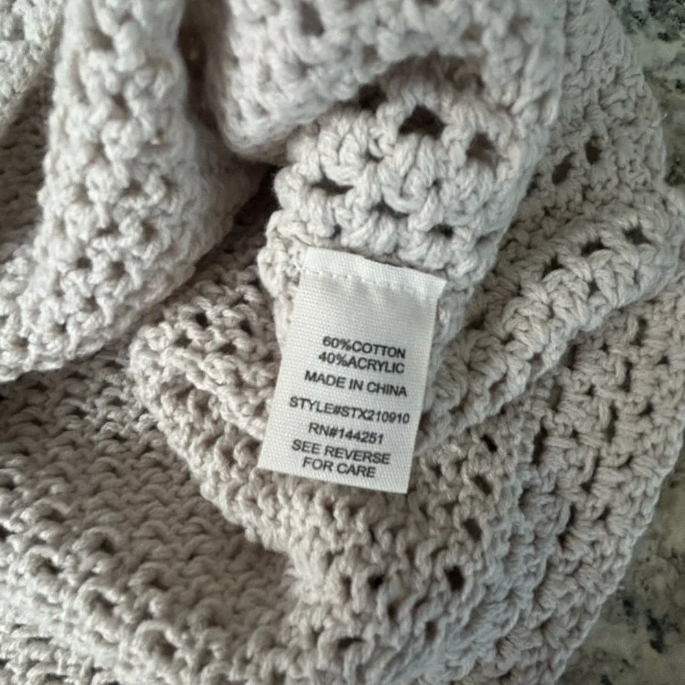 NWT Jessica Simpson Crochet Knit Cream Beige Boho Tank Flower Detail Size XS - Picture 6 of 9